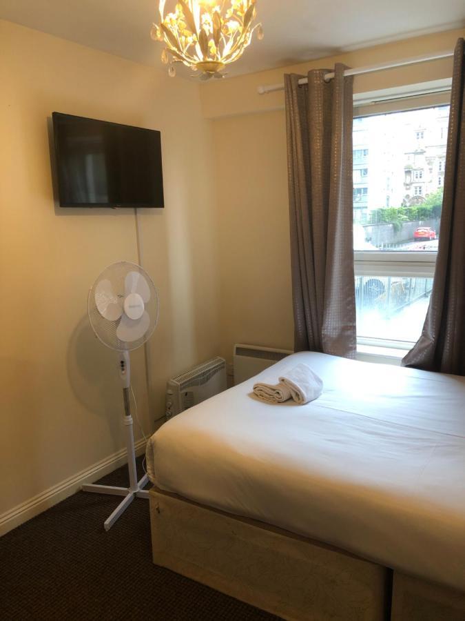 Wallace Budget rooms Glasgow Buitenkant foto