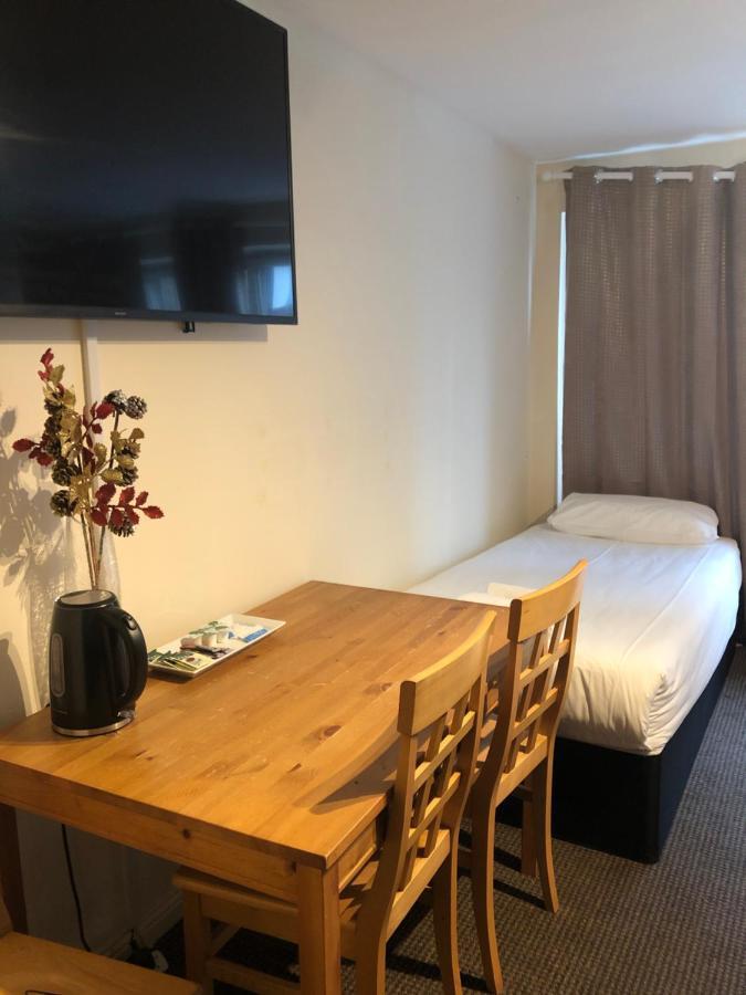 Wallace Budget rooms Glasgow Buitenkant foto